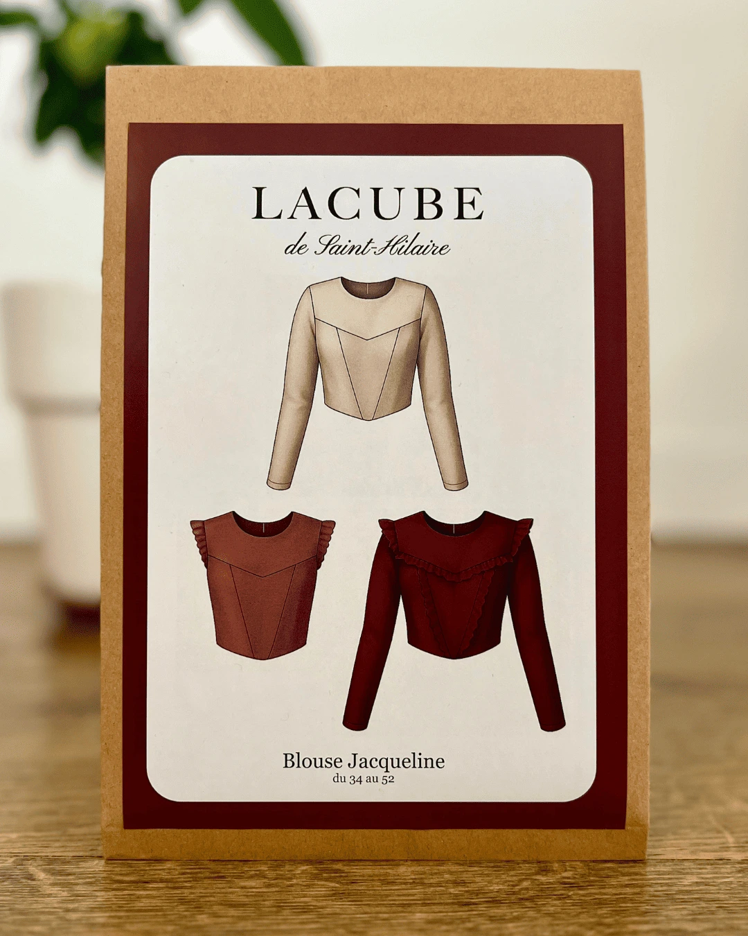 Patron pochette de la blouse Jacqueline, niveau débutant à volants