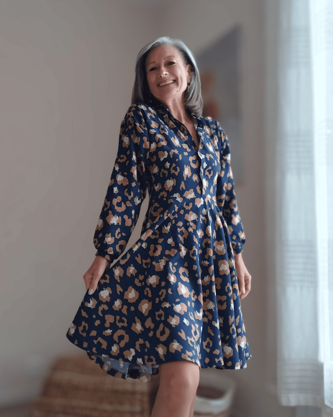 patron de robe chemise cousue en viscose élégante