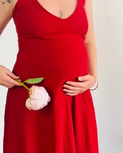 Lire la suite à propos de l’article Coudre sa garde-robe de grossesse : 5 patrons de couture élégants à porter pendant la grossesse… et bien après